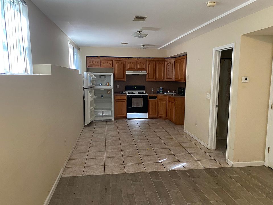 2nd image of 242 Sinclair Ave Floor 1