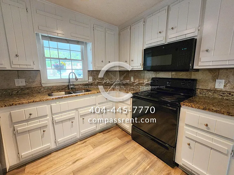 142 Wanda Ave — Photo 8