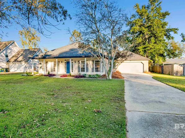 20900 Lowry Dr, Fairhope, AL 36532