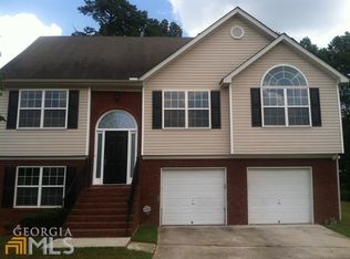 5568 Peachtree Landing Dr, Ellenwood, GA 30294