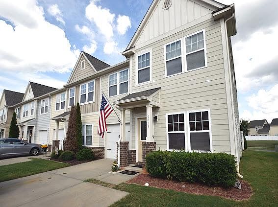 1st image of 2834 Hopeton Ct