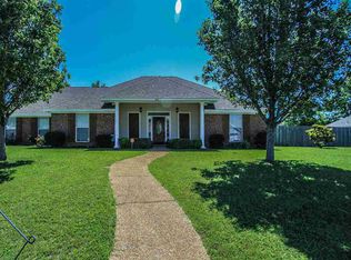 801 Pin Oak Pl, Pearl, MS 39208