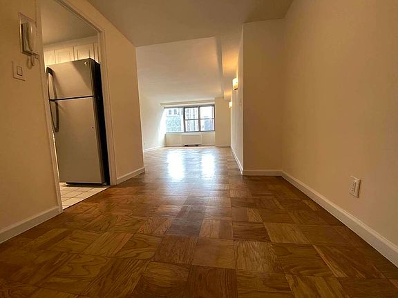 2nd image of 250 E 63rd St #12B