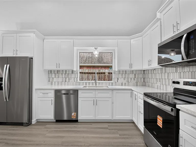 6706 Paigetree Ln — Photo 26