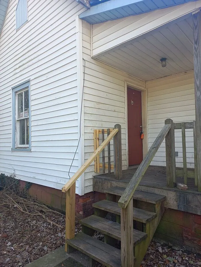Building Photo - 809 Edgefield St #A