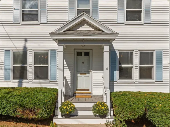 16 Suffolk St, Medford, MA 02155