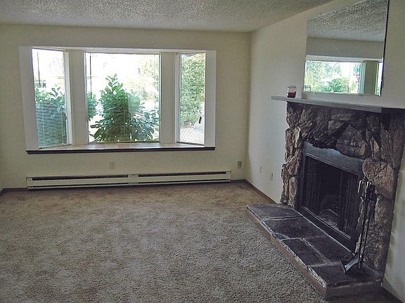 4th image of 17104 4th Ave S #17106