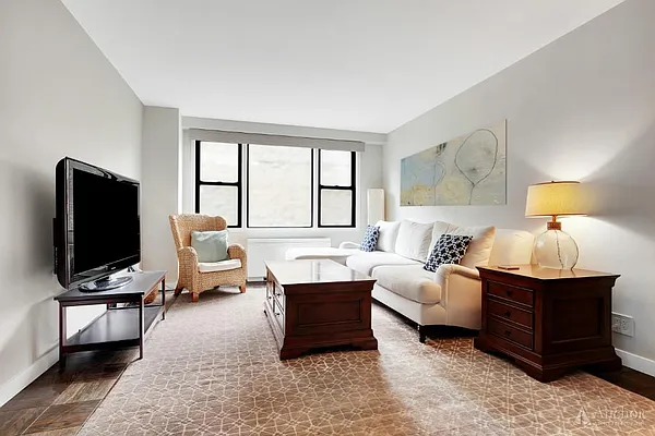 Sold by Anchor Associates | media 2