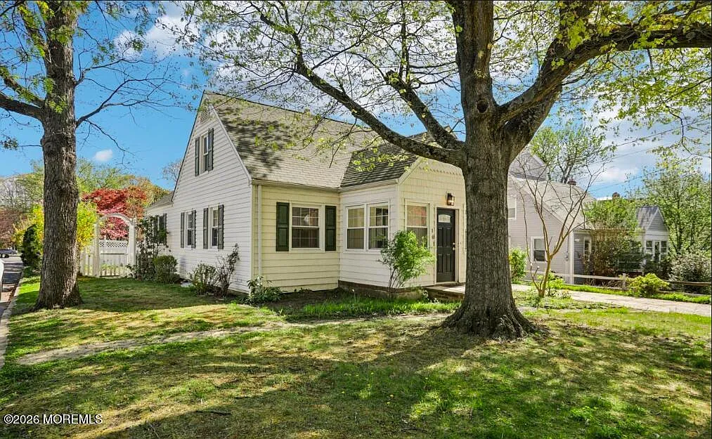 3 bed, 1524 sqft, $2,618 — Photo 2