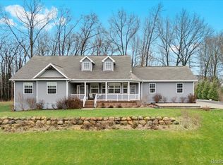 4377 Bootjack Trl, Howell, MI 48843