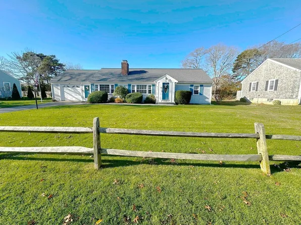 94 Captain York Rd, South Yarmouth, MA 02664
