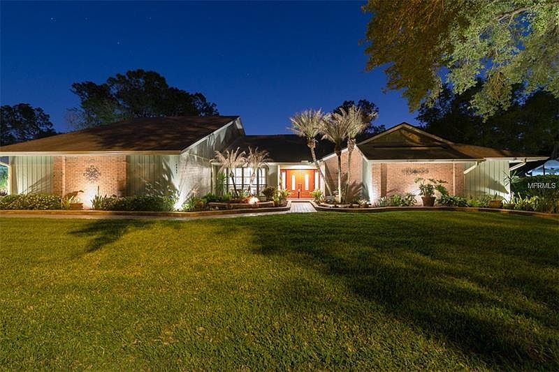 1st image of 13627 Diamond Head Dr