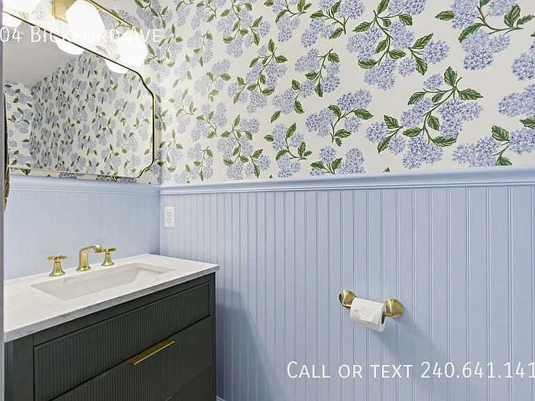 504 Bickford Ave — Photo 13