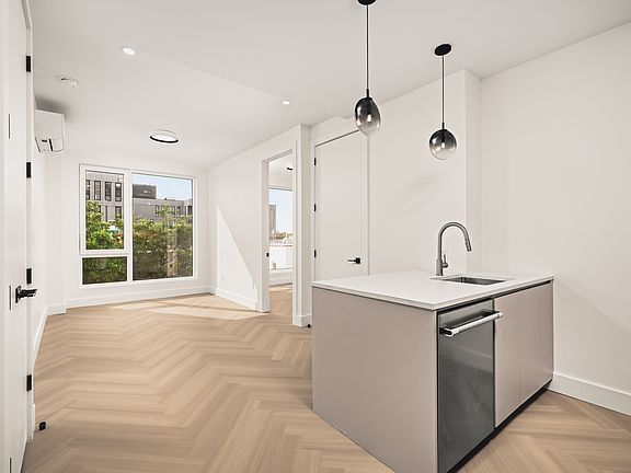 4th image of 34-16 38th St #210