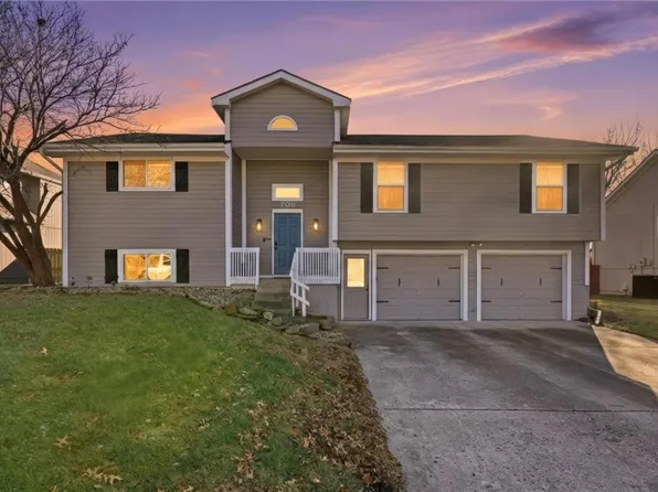 709 Feldspar St, Kearney, MO 64060