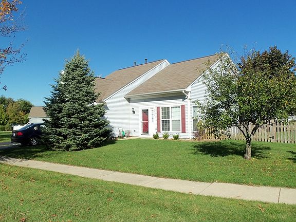 3rd image of 2438 Aspen Dr