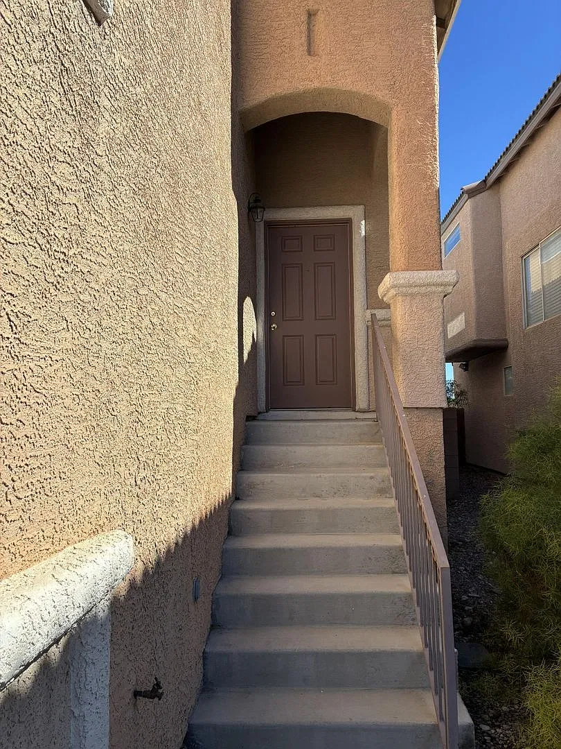 Unique Split-Level Home That You'd Like to See! — Photo 4