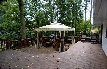 4th image of 2607 Lake Flair Cir