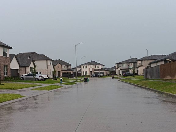 5th image of 4703 Parma River Ln