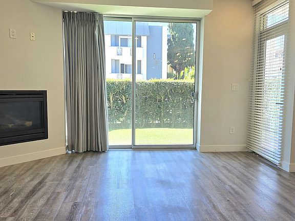 3rd image of 1470 S Canfield Ave APT 101