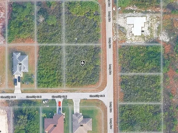 875 Chantilly St E, Lehigh Acres, FL 33974