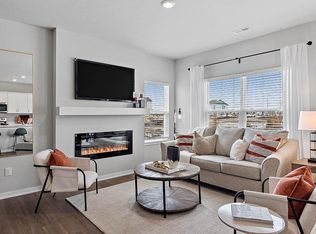 927 Maywood Ln, Waukee, IA 50263