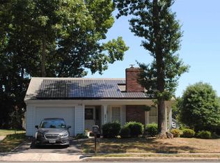 118 Sheffield Dr, Ridge, NY 11961