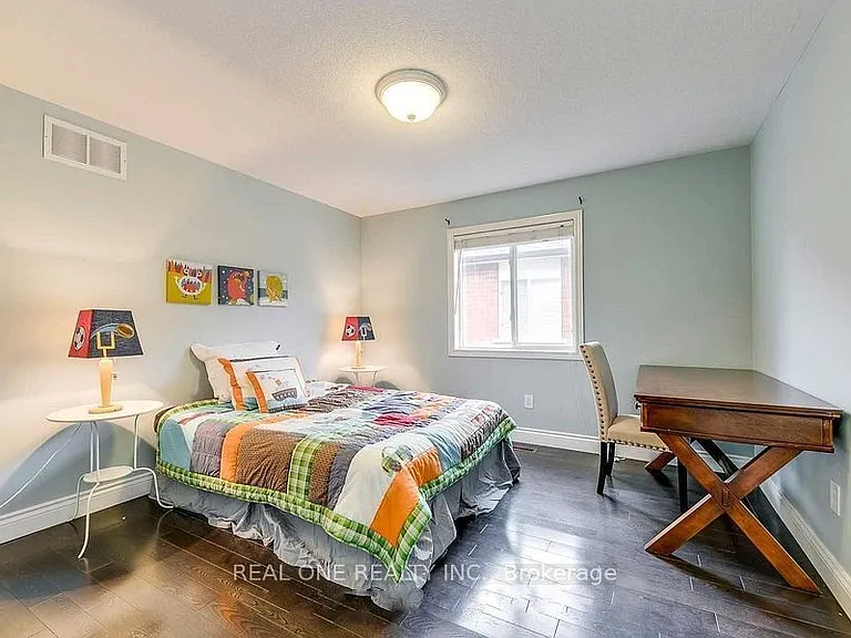 1455 Liverpool St — Photo 18