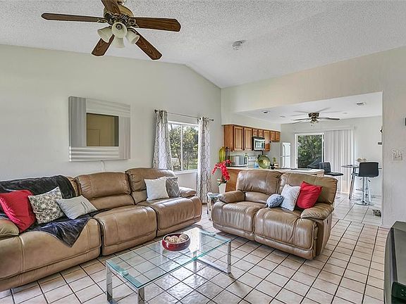 5th image of 1427 La Paloma Cir