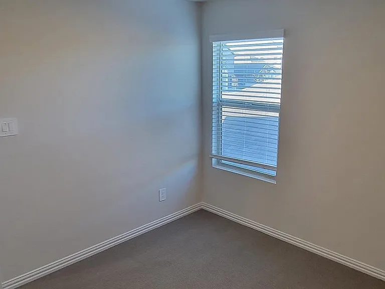 2371 Aspen Hill Dr — Photo 38