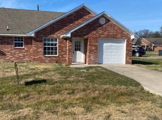 129 Carly Ln, Mabank, TX 75147
