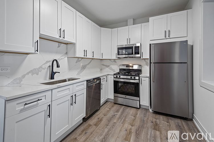 1st image of 1902 N Whipple St APT 1