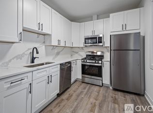 1902 N Whipple St APT 1, Chicago, IL 60647