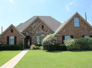 100 Ashley St, Alvord, TX 76225