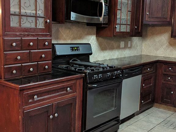 Kitchen . stainless steel 