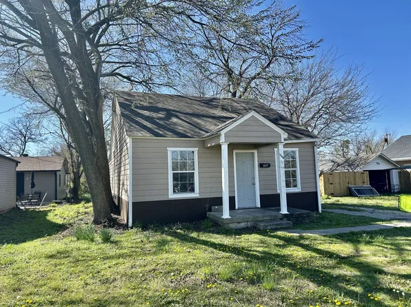 1127 E Beverly St, Ada, OK 74820