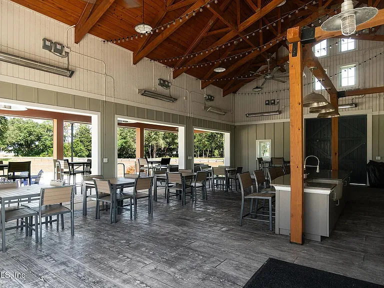 2760 Seasons Rd — Photo 27