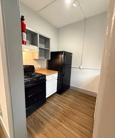 1710 Hardy St — Photo 54