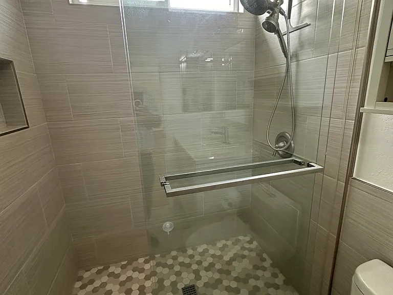 Bathroom shower
