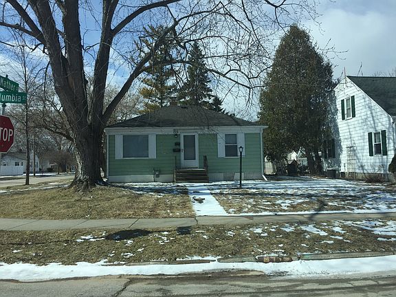 2nd image of 703 Columbia Ave
