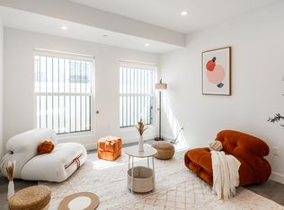 1600 West 35th Street, Los Angeles, CA 90018