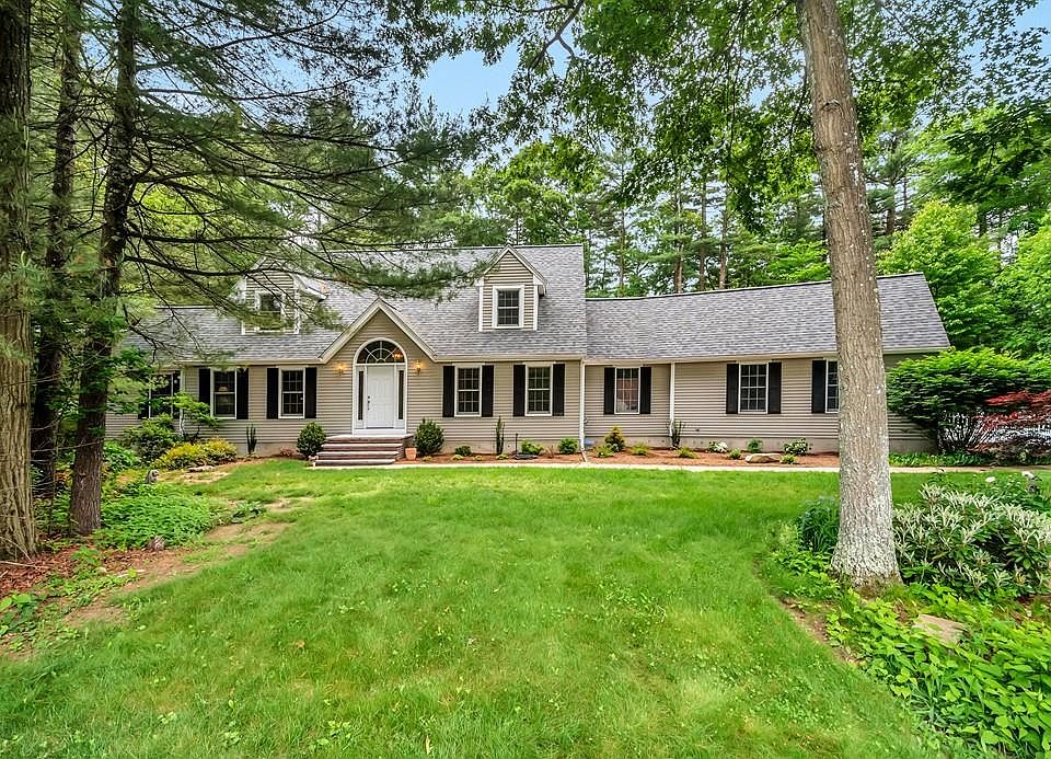 1st image of 9 McKenzie Ln