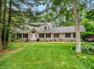 9 McKenzie Ln, Foxboro, MA 02035