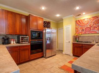 1322 Bullock Ln, Houston, TX 77055