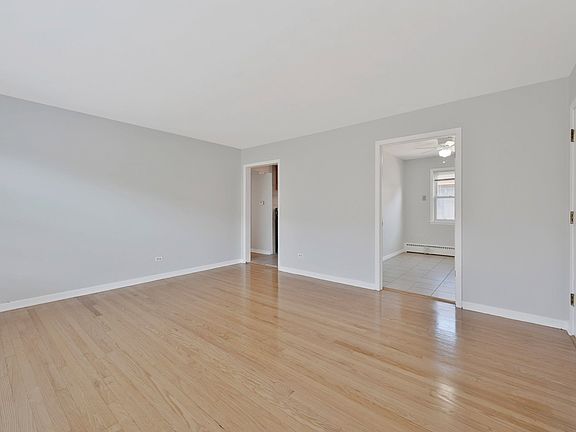 4th image of 4428 N Central Ave APT 2W