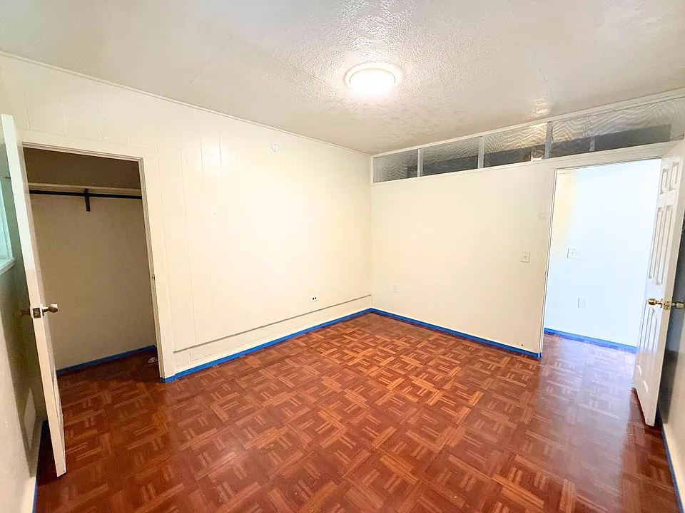 1172 W Kawailani St #2