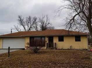 1641 Broadway St, Hamilton, IL 62341