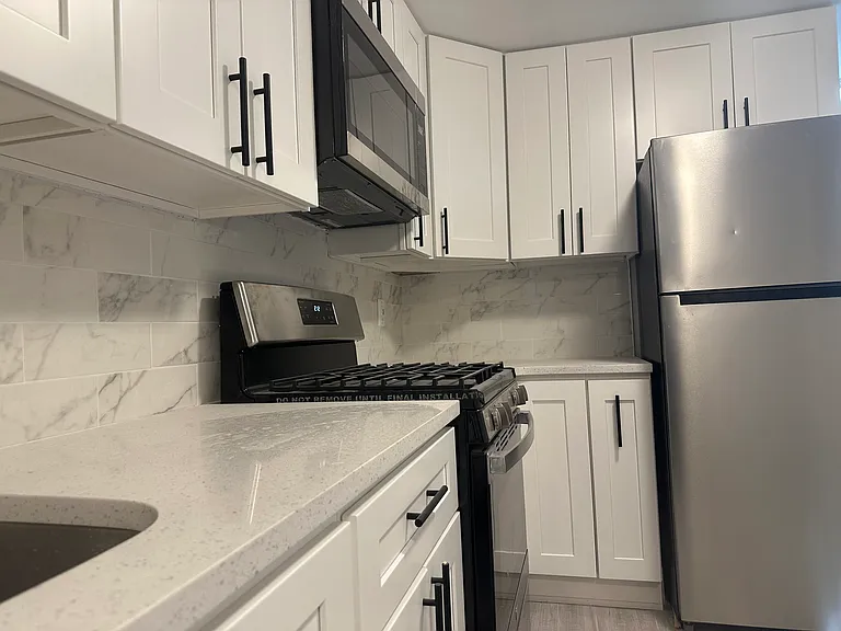 2384 Valentine Ave #1 — Photo 12