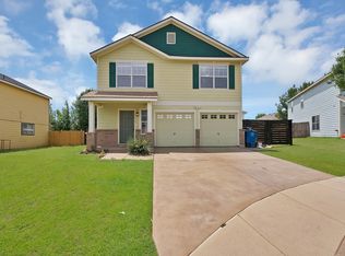 1015 Crow Ct, Grand Prairie, TX 75051
