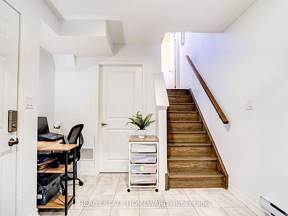 4th image of 28 Goldeye St